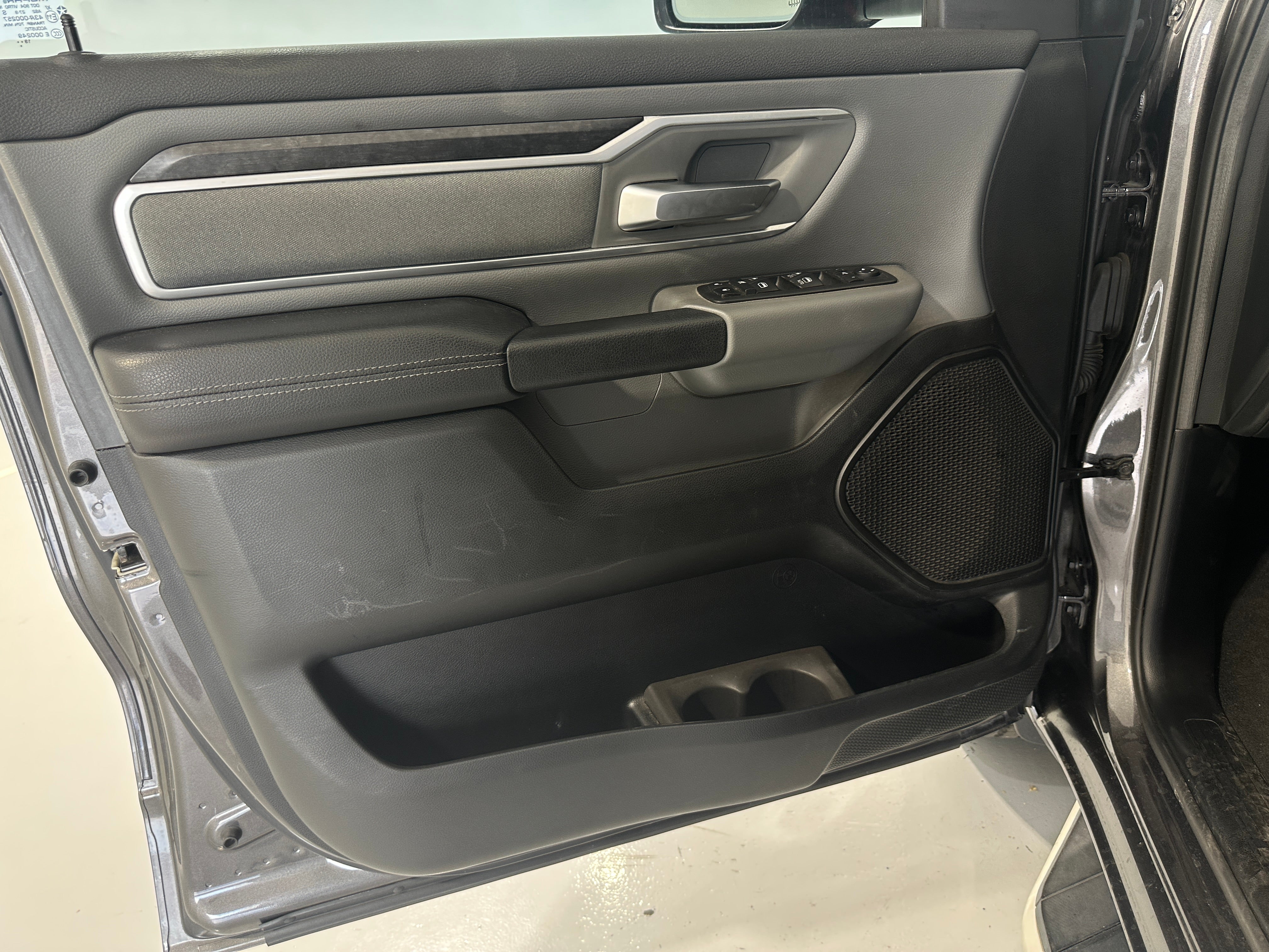 ram ram 1500 pickup 2020 1C6RREBT0LN245977 image ram ram 1500 pickup 2020 1C6RREBT0LN245977 image